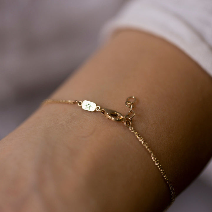 14K Gold Round Cut Diamond Star Bracelet for Women - Doozy Diamonds