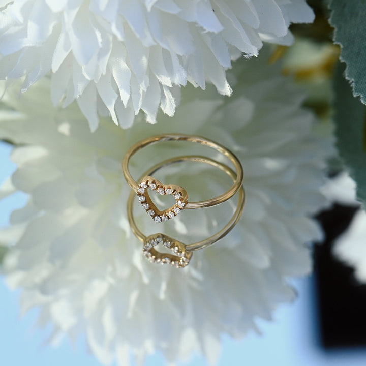 Round Cut Heart Shape lab grown diamonds Wedding Band - Doozy Diamonds