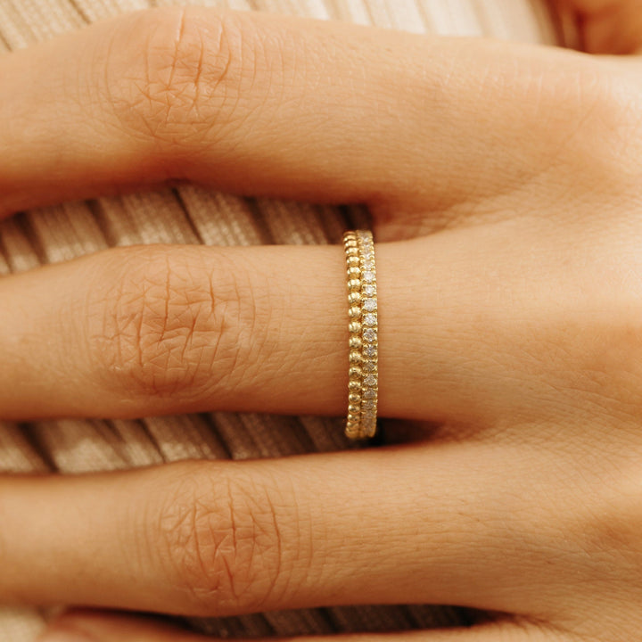 Round Cut Diamond Beaded design Wedding Band for Her - Doozy Diamonds