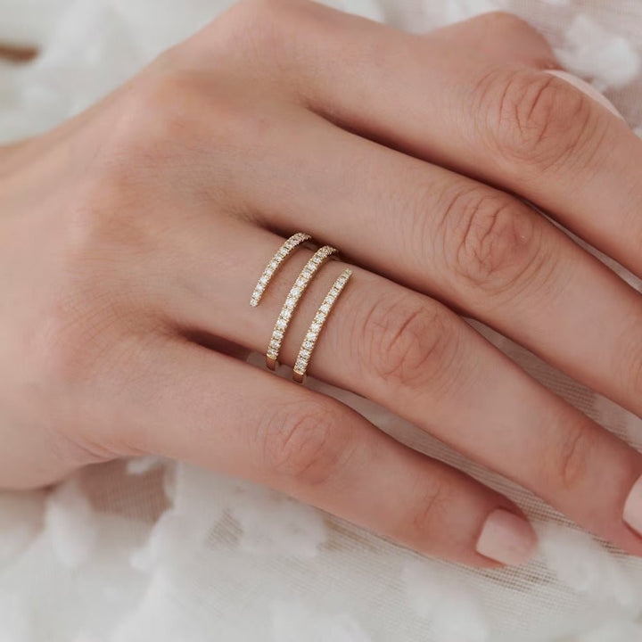 Round Cut spiral Diamond Wedding Band for Mother - Doozy Diamonds
