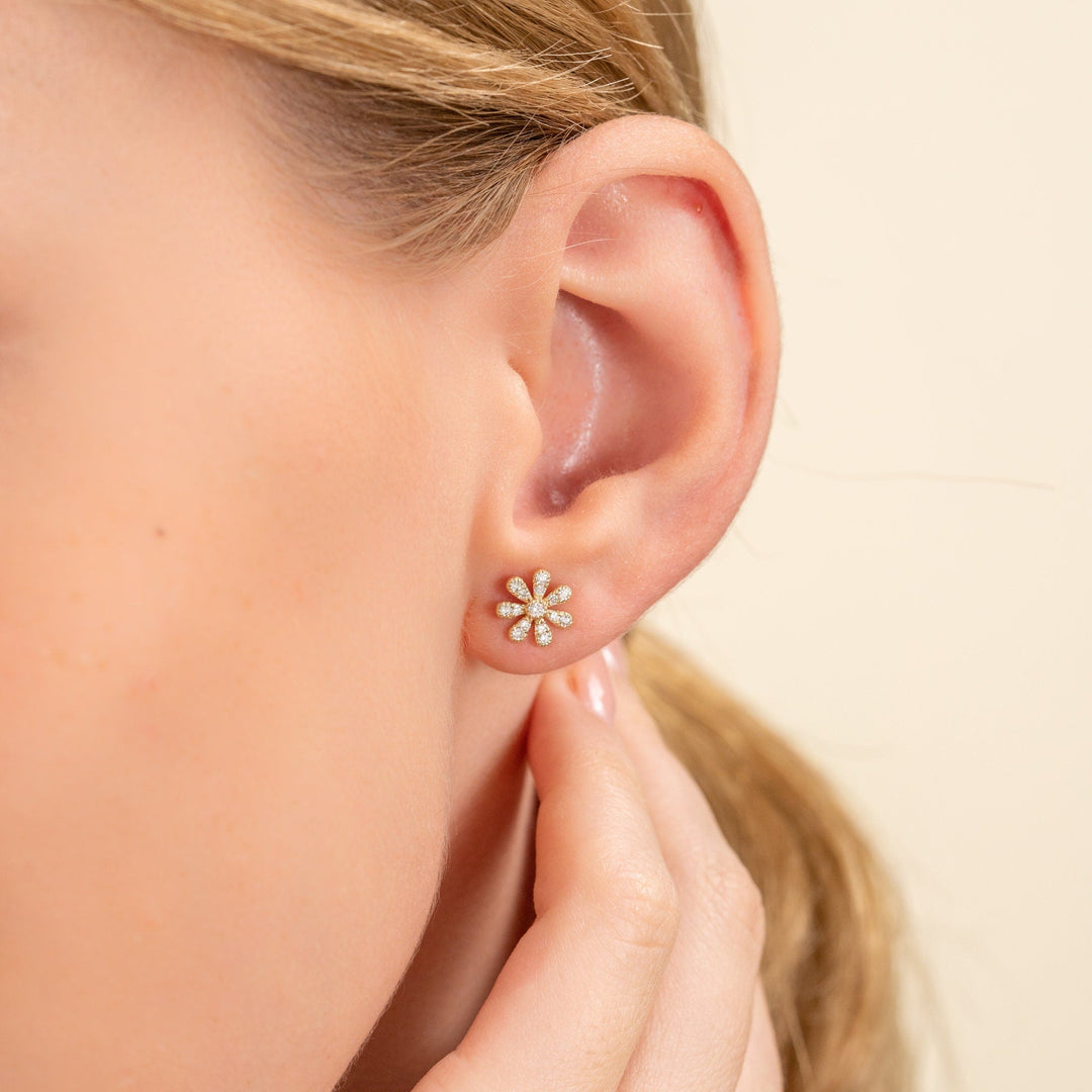 0.18CT Round Floral lab grown diamonds Stud Earrings For Women - Doozy Diamonds