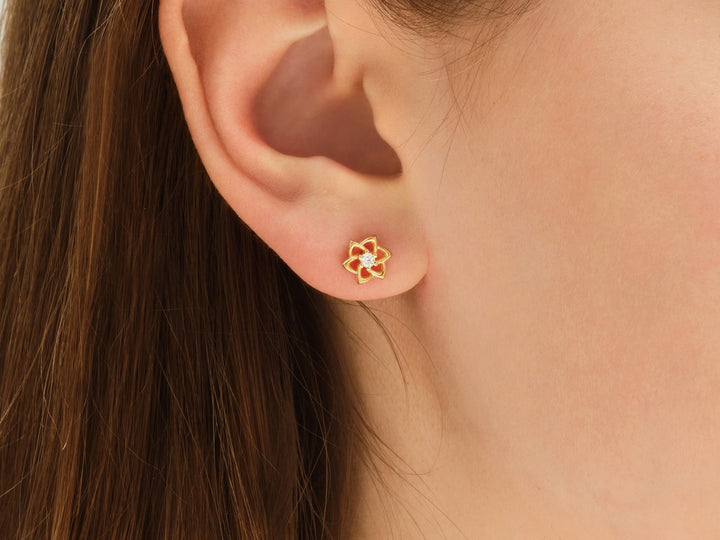 Round Cut Diamond Floral Studs Earrings for Halloween Gift - Doozy Diamonds