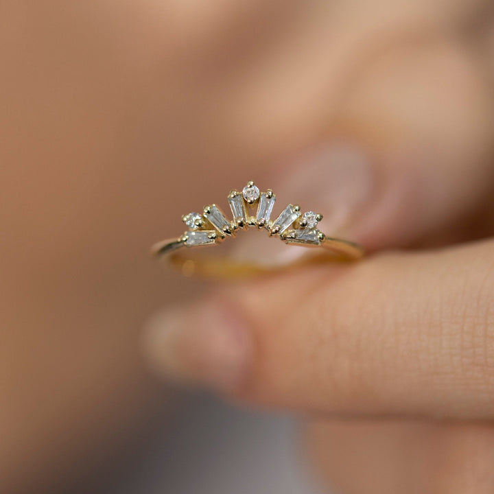 Baguette & Round Cut Diamond Curved Ring for Birthday Gifts - Doozy Diamonds