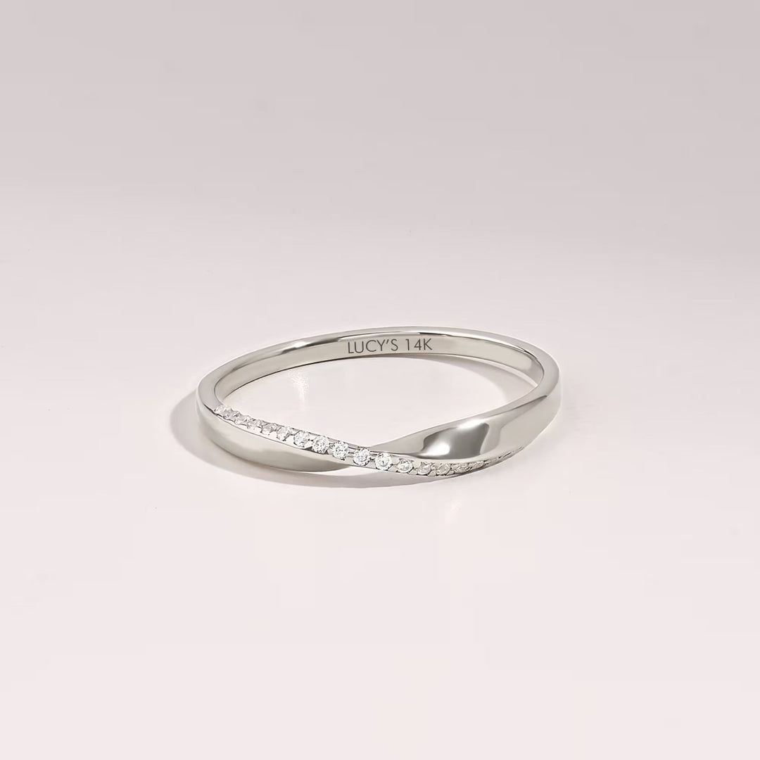 Round Cut Diamond Mobius Wedding Twist Band for Women - Doozy Diamonds