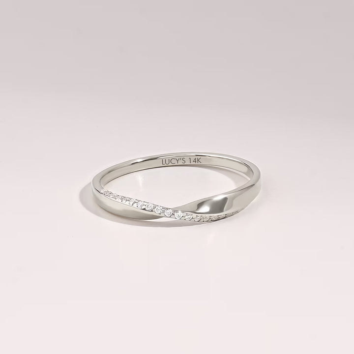 Round Cut Diamond Mobius Wedding Twist Band for Women - Doozy Diamonds
