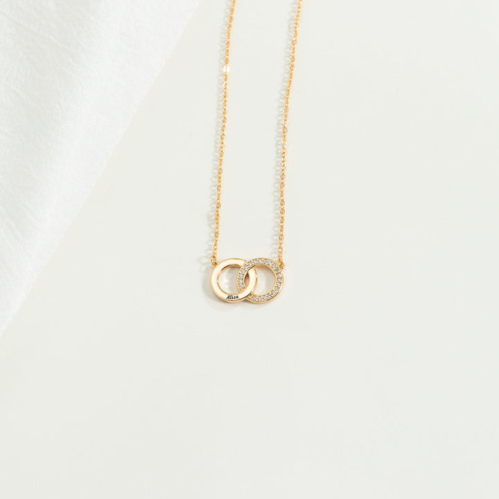 Round Cut Diamond Interlocking Circle Necklace for Her - Doozy Diamonds