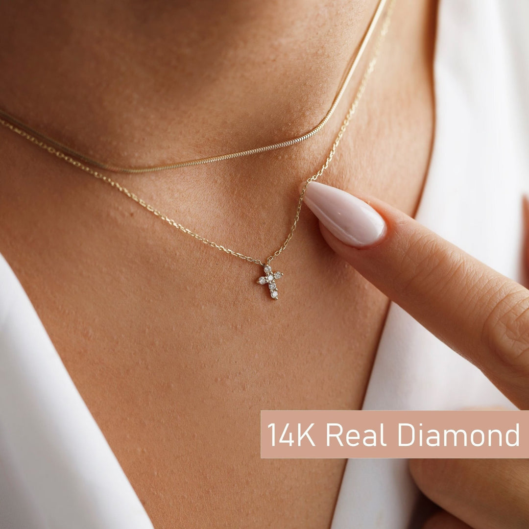 Round Cut Cross Diamond lab grown diamond Necklace In 18K Gold - Doozy Diamonds