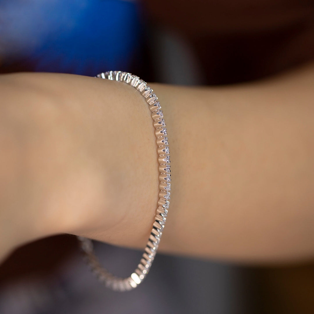 Round Cut Diamond Lab-Grown Tennis Bracelet for Women