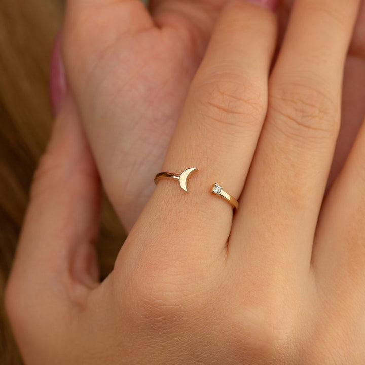 Moon Star Diamond lab grown diamond Open Engagement Ring in Yellow Gold - Doozy Diamonds