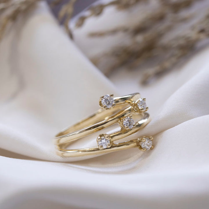 Round Cut Diamond Unique Wedding Ring for Christmas Gift - Doozy Diamonds