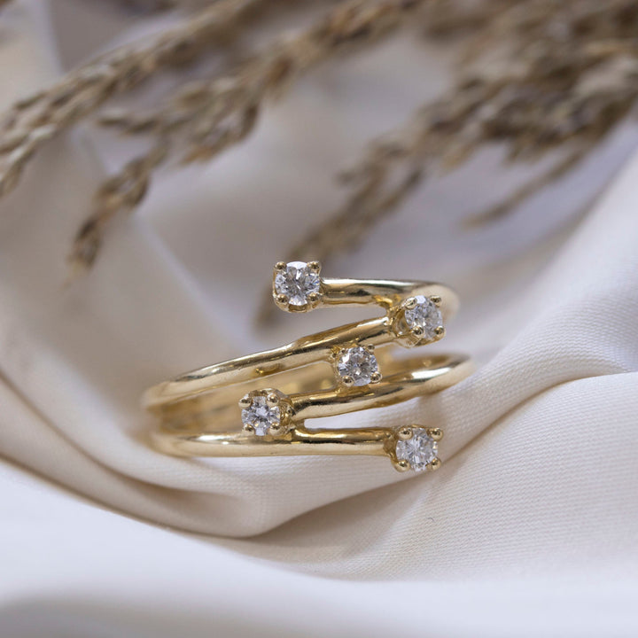 Round Cut Diamond Unique Wedding Ring for Christmas Gift - Doozy Diamonds