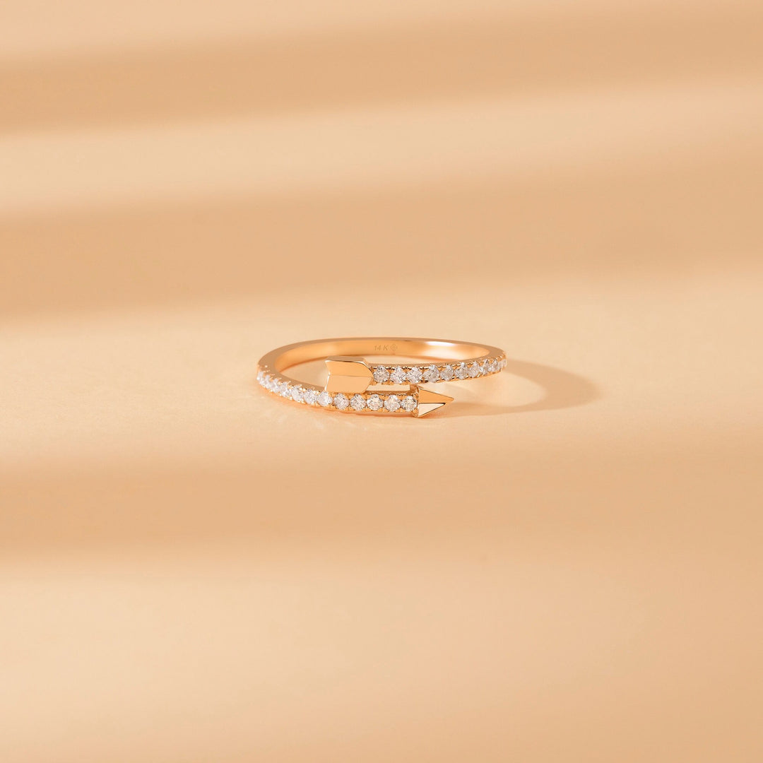 0.29CT Round Pave Arrow lab grown diamonds Wedding Band In 18K Solid Gold - Doozy Diamonds