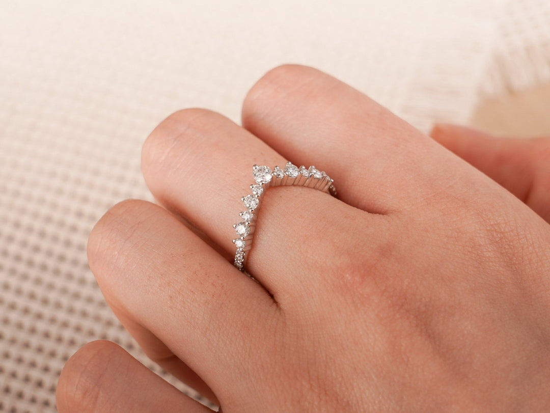 Round round diamond wedding band front view