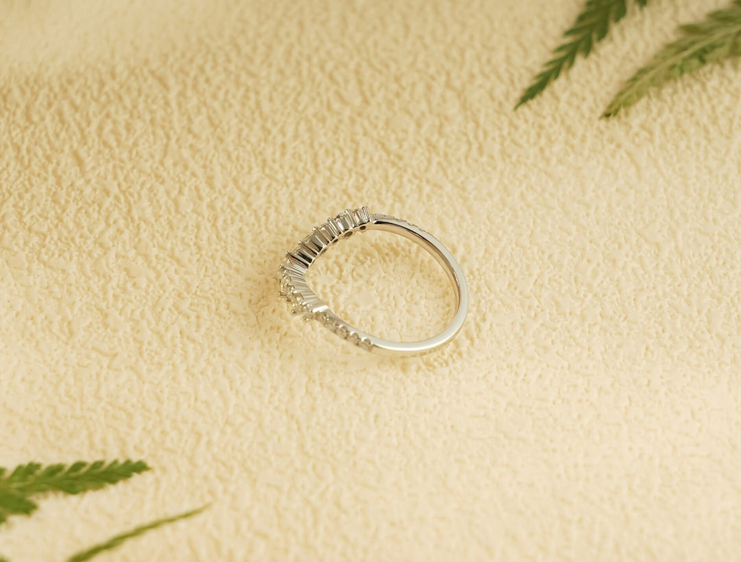 Round diamond wedding band in rose gold