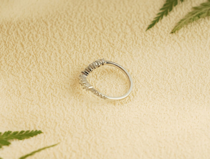 Round diamond wedding band in rose gold