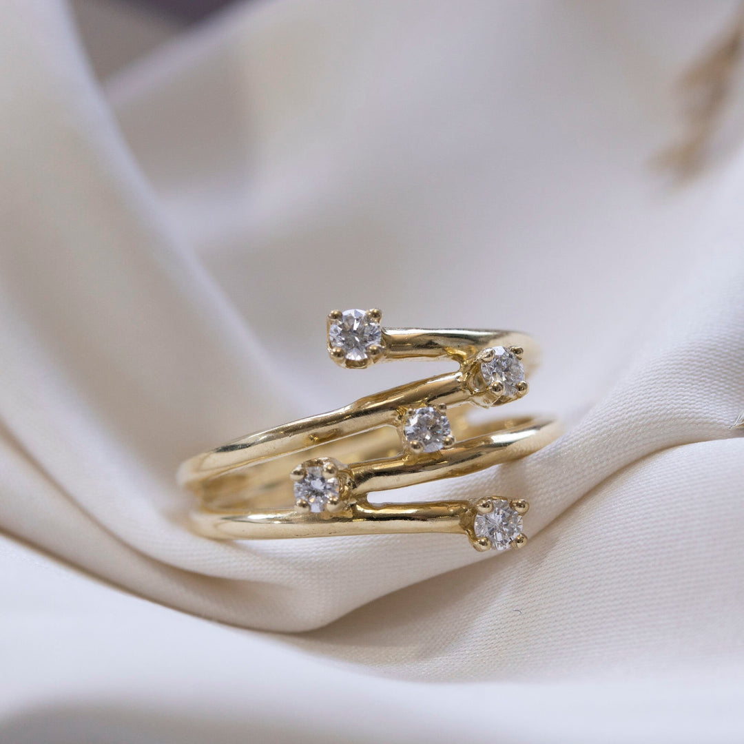 Round Cut Diamond Unique Wedding Ring for Christmas Gift - Doozy Diamonds
