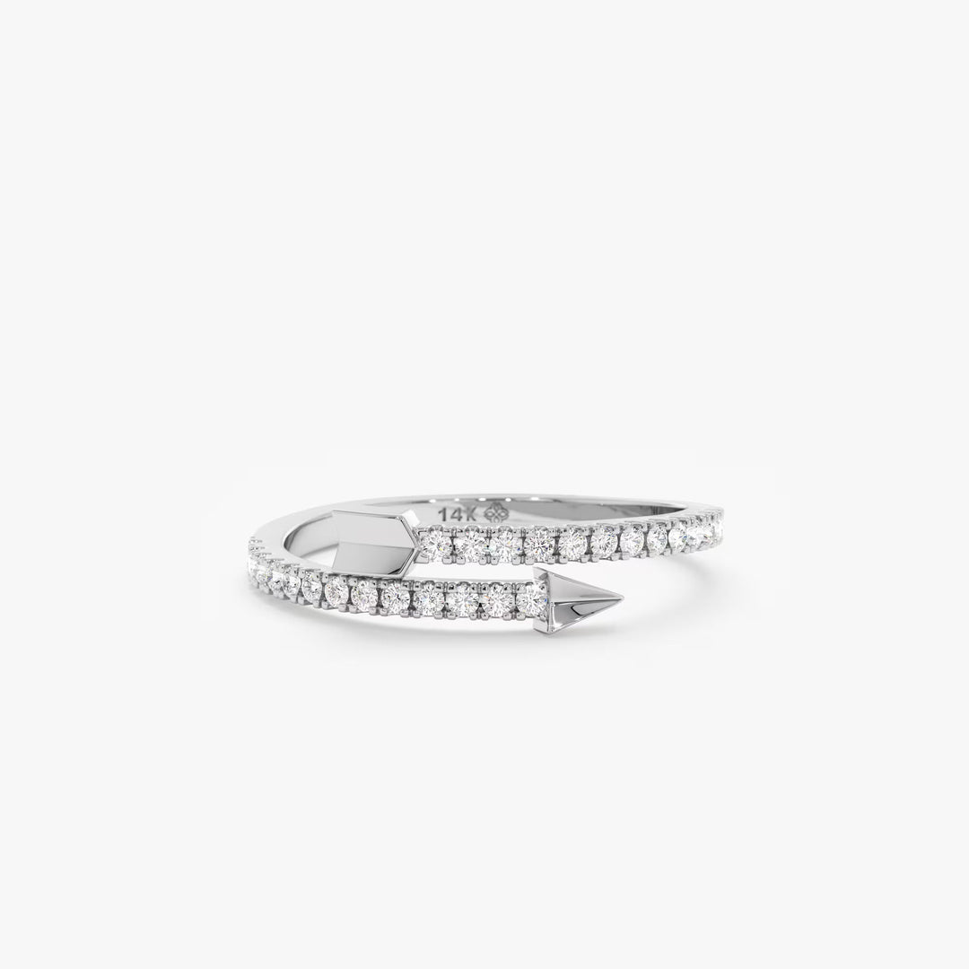 0.29CT Round Pave Arrow lab grown diamonds Wedding Band In 18K Solid Gold - Doozy Diamonds