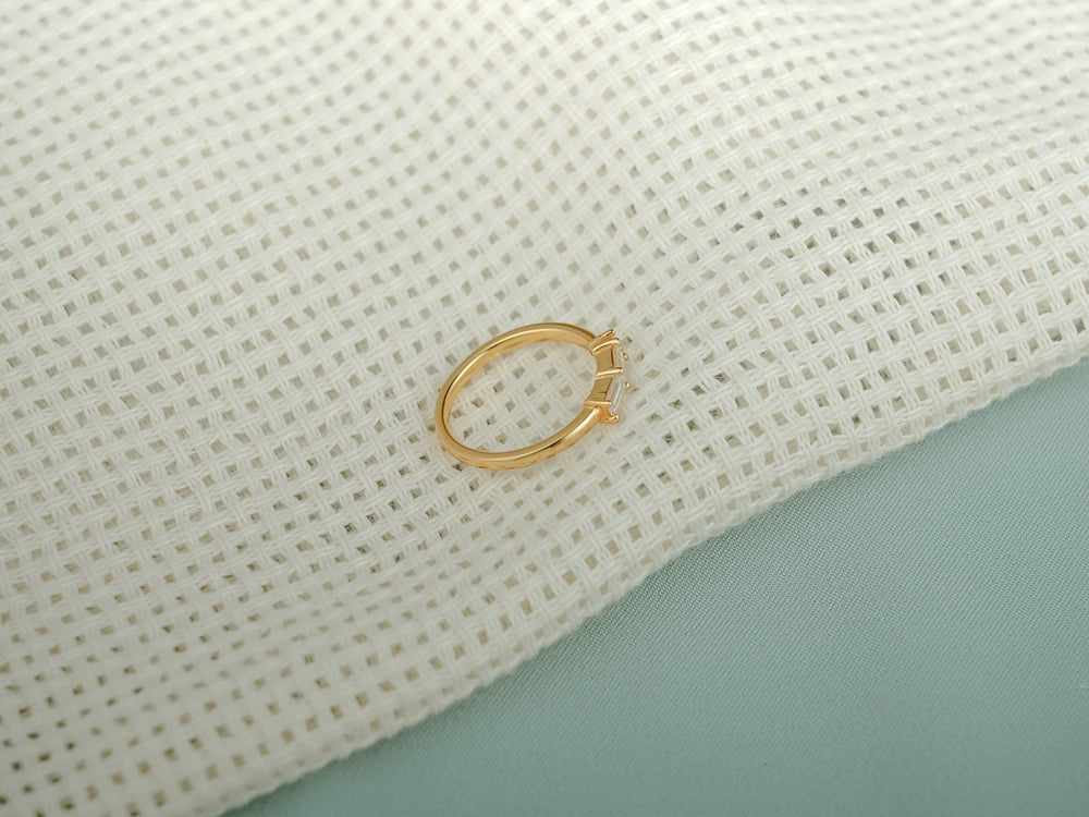 Close-up of 0.25CT baguette & round lab grown diamonds