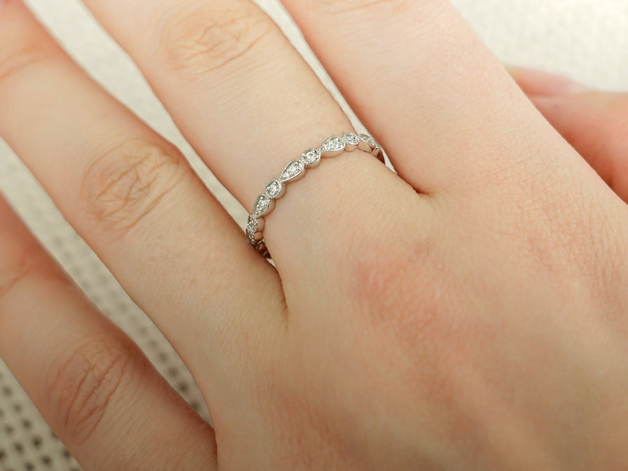 Round round diamond wedding band front view