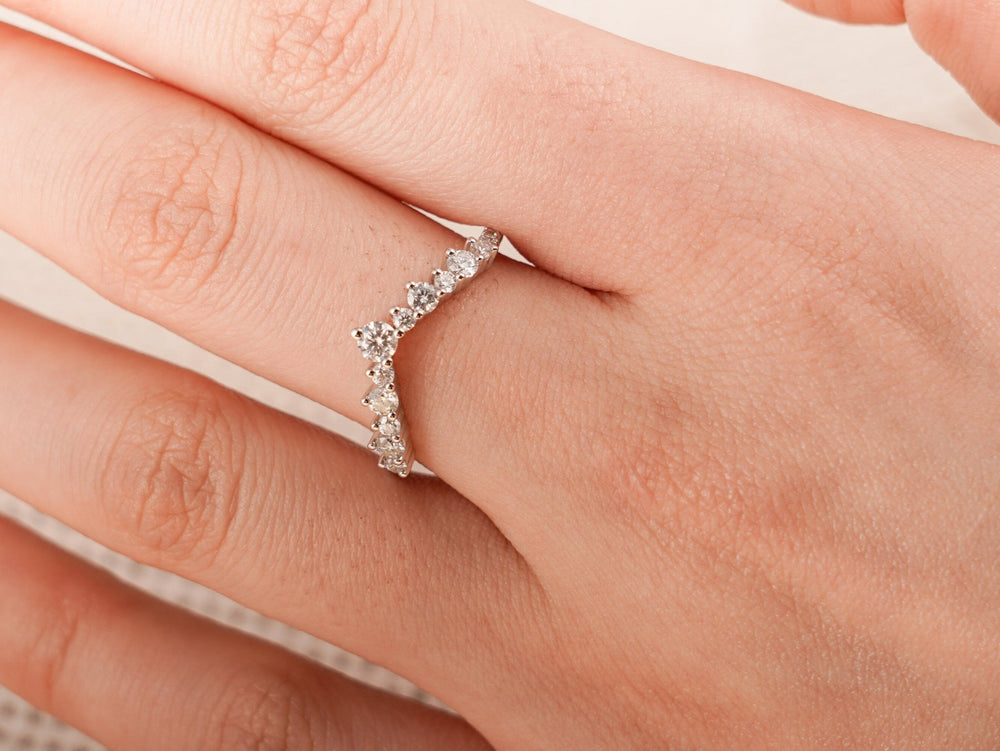 Close-up of 0.42CT round lab grown diamonds