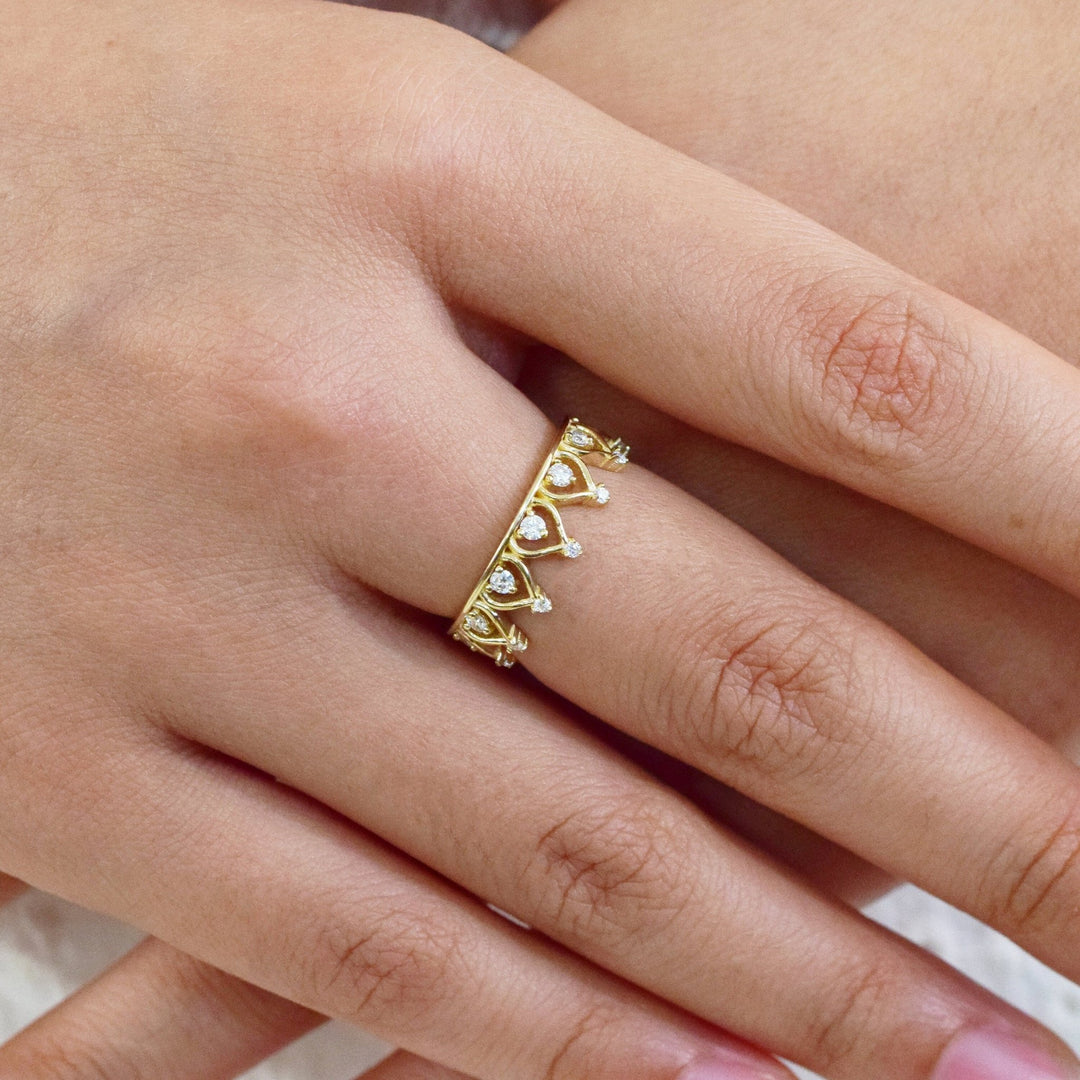 Round Cut Diamond Crown Unique Queen Ring for Christmas Gift - Doozy Diamonds