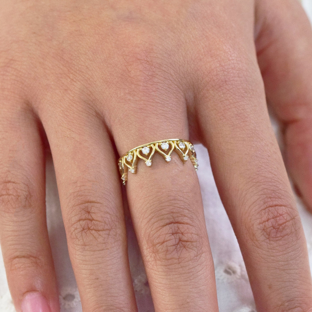 Round Cut Diamond Crown Unique Queen Ring for Christmas Gift - Doozy Diamonds