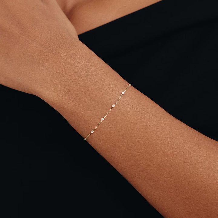 Bezel Set Round Cut Lab-Grown Diamond Bracelet in Gold