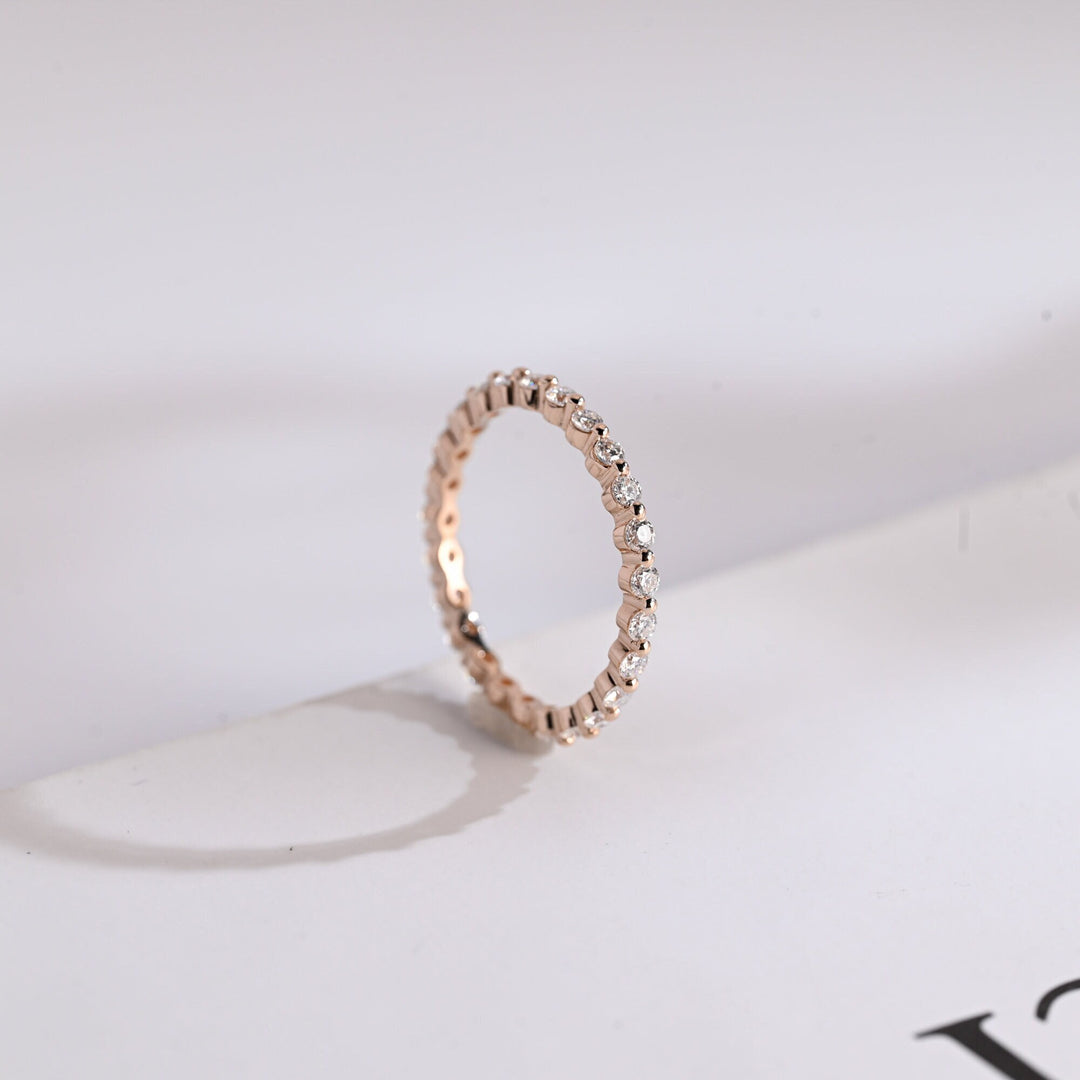 Ethically sourced round diamond eternity band