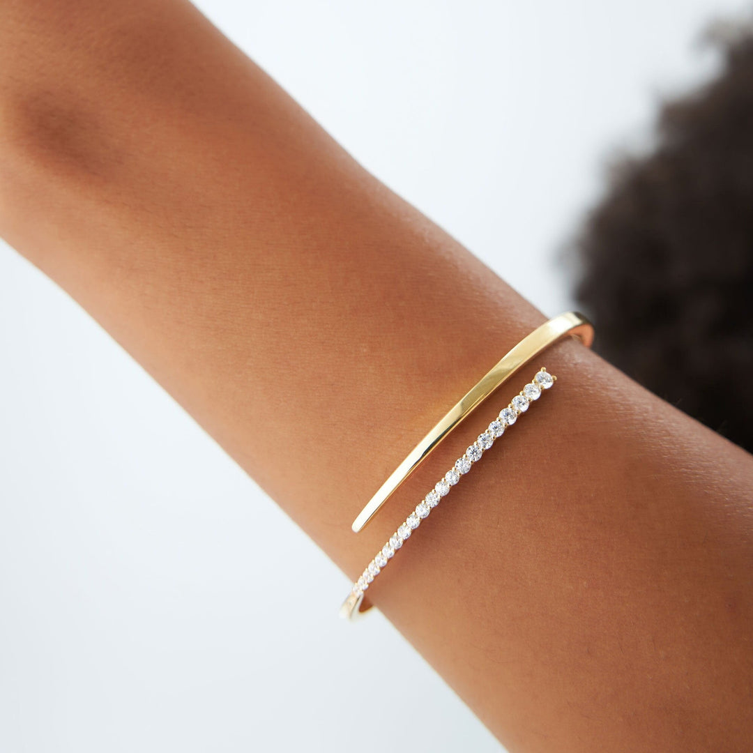 Round Cut Diamond Bracelet Bangle in 14K Gold - Doozy Diamonds