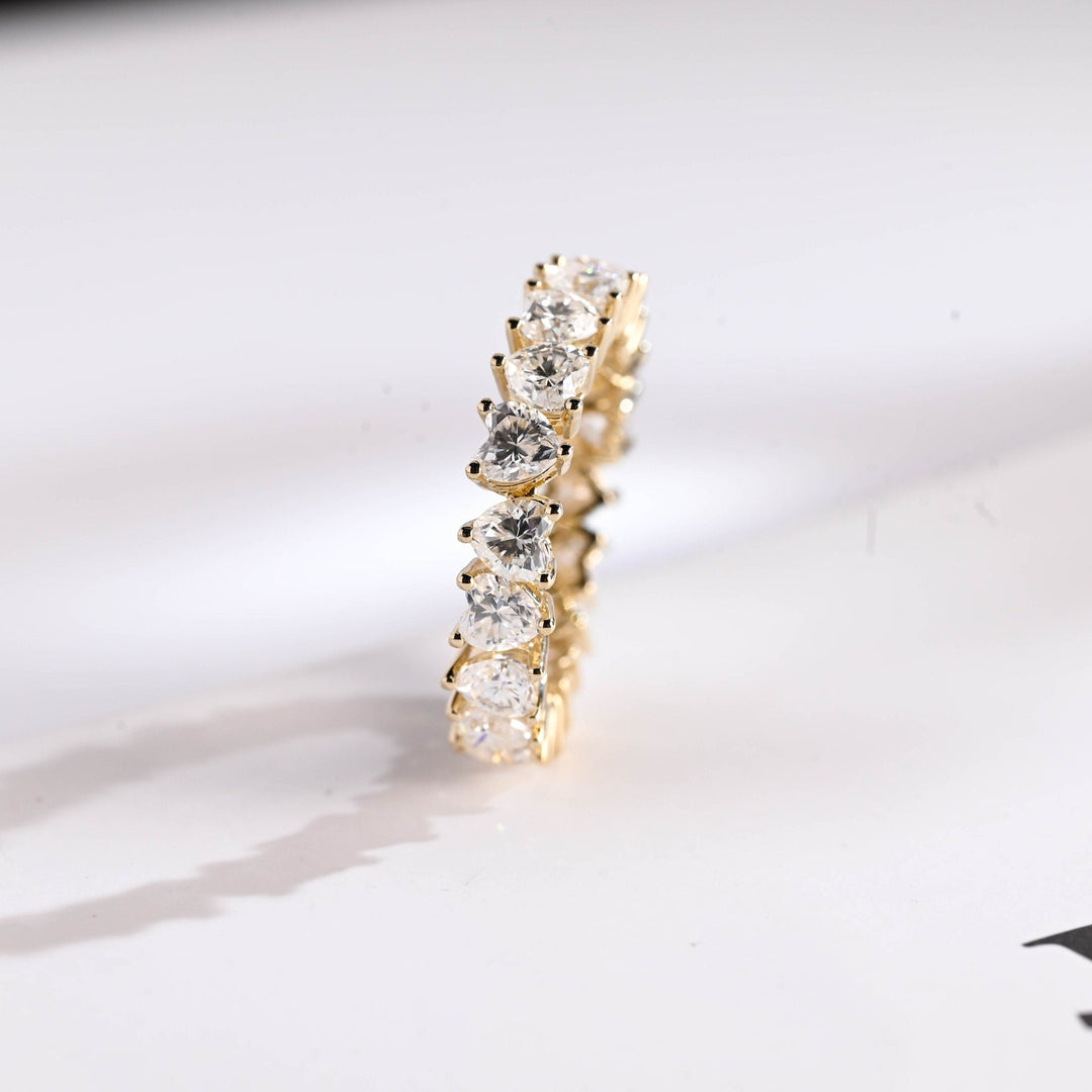 Heart diamond wedding band in yellow gold