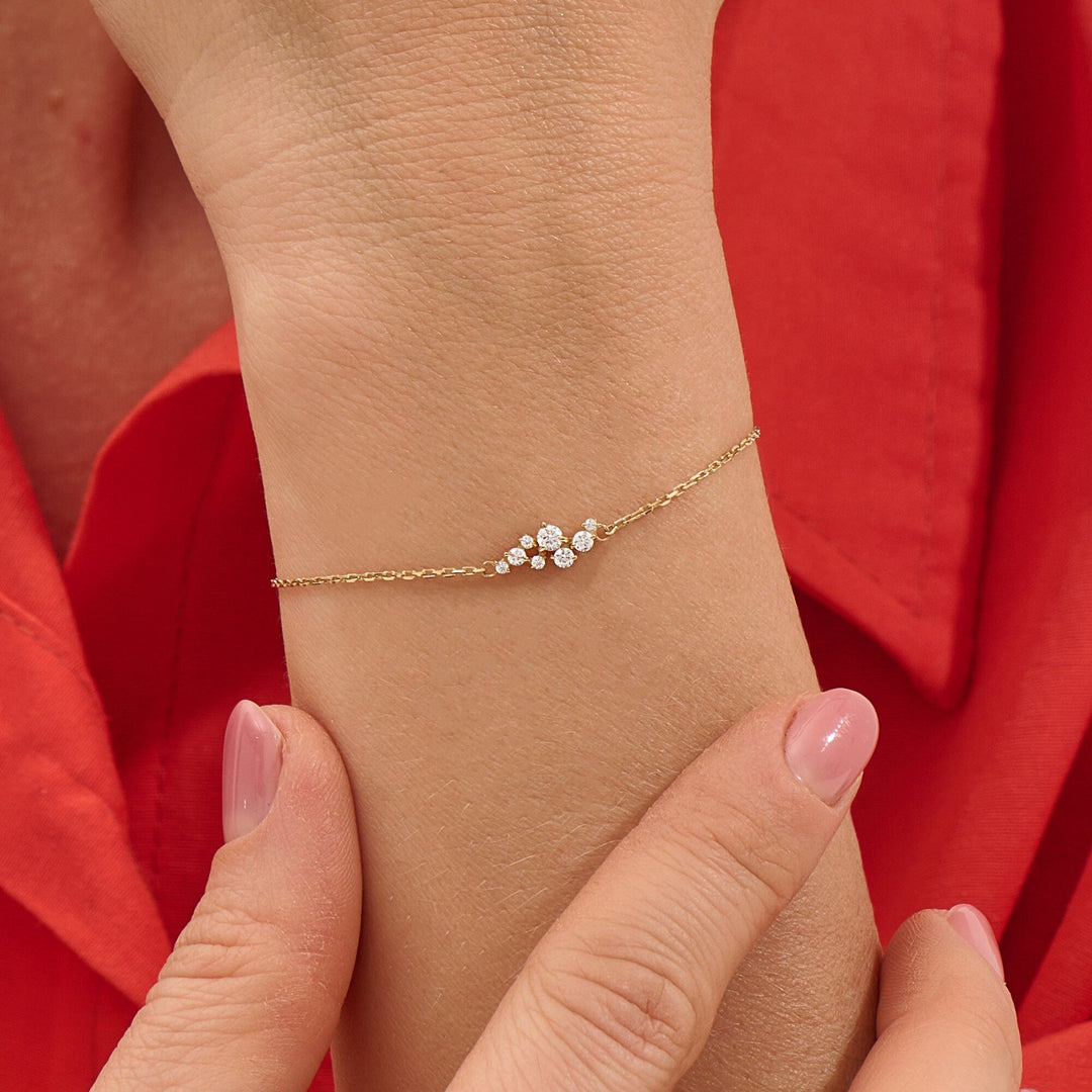 Round Cut Lab-Grown Diamond Cluster Bracelet for Women