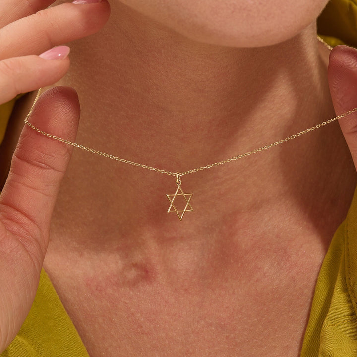 Star Charm lab grown diamonds Pendant Necklace in 14K Gold - Doozy Diamonds
