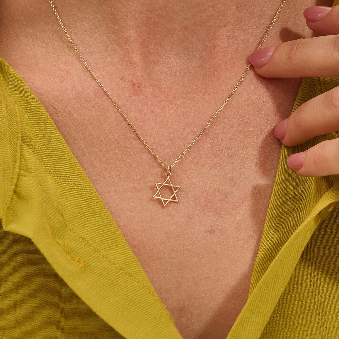 Star Charm lab grown diamonds Pendant Necklace in 14K Gold - Doozy Diamonds
