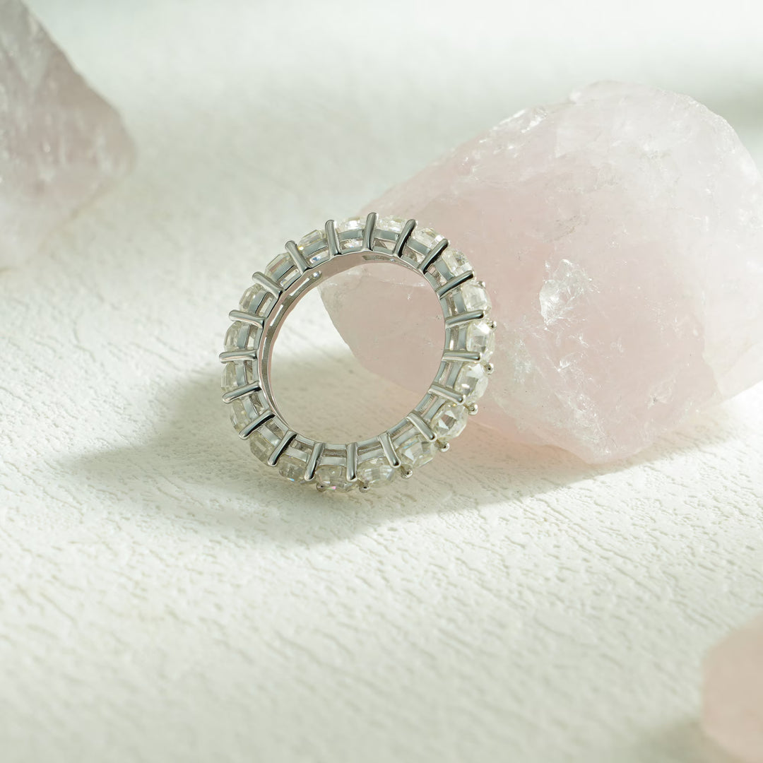 Cushion diamond wedding band in rose gold