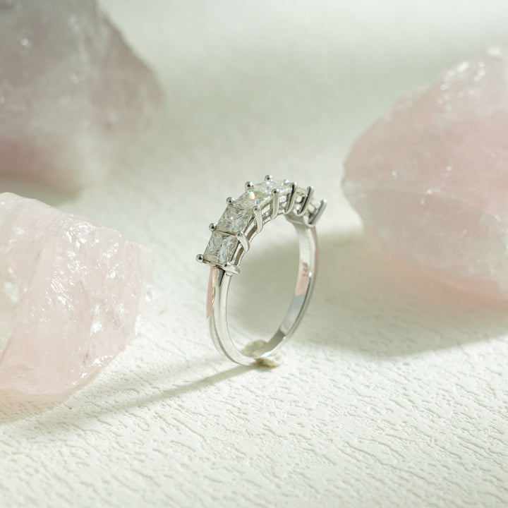 Sustainable princess diamond wedding ring