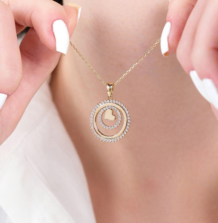 Round Cut Diamond Circle Necklace for Her - Doozy Diamonds