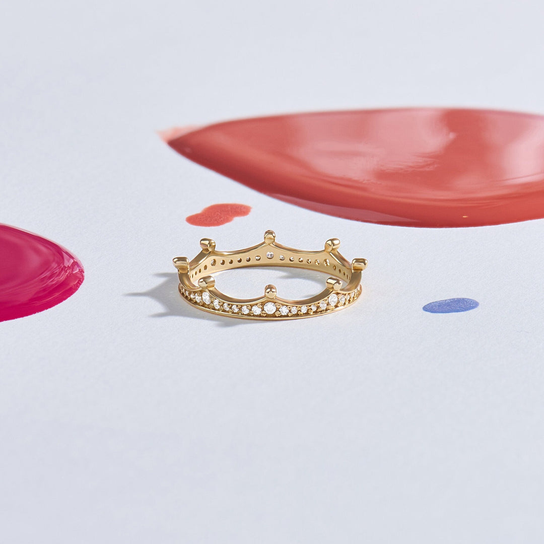 Round Cut lab grown diamonds Crown Wedding Band in Solid Gold - Doozy Diamonds