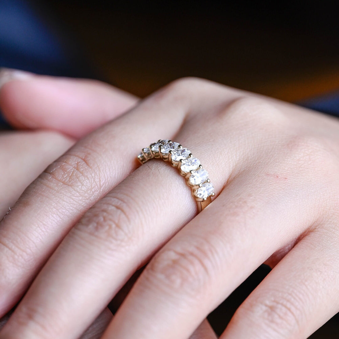 Close-up of 0.74CT oval lab grown diamonds