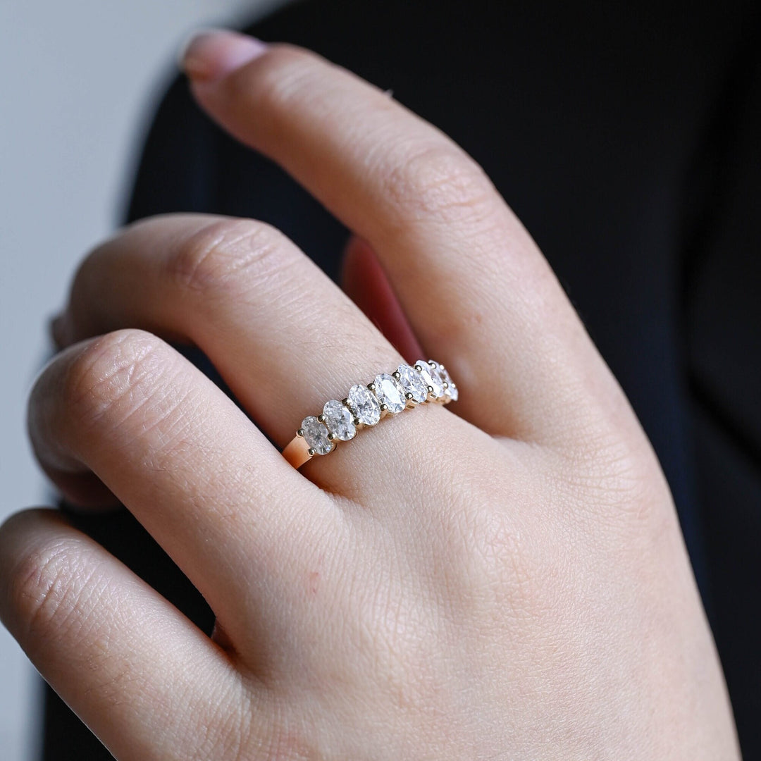 Oval oval diamond wedding band front view