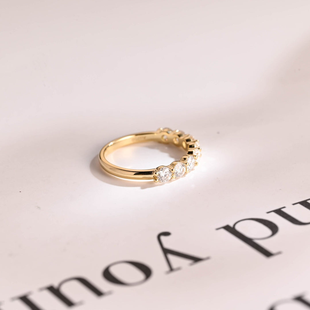 Round diamond wedding band in rose gold