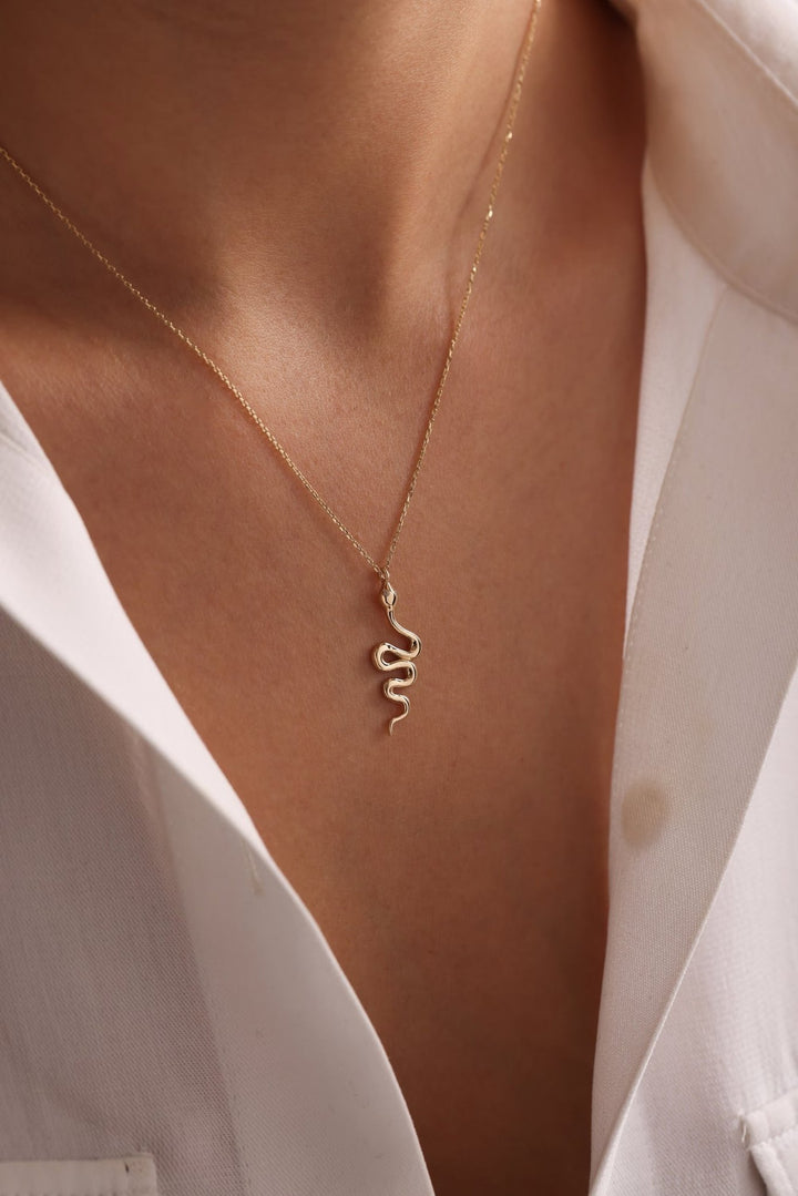 14K Solid Gold Unique Snap Necklace for Christmas Gift - Doozy Diamonds