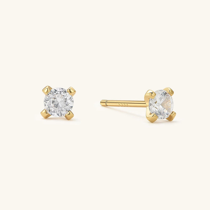 Round Cut Diamond Cartilage Earring for Her - Doozy Diamonds