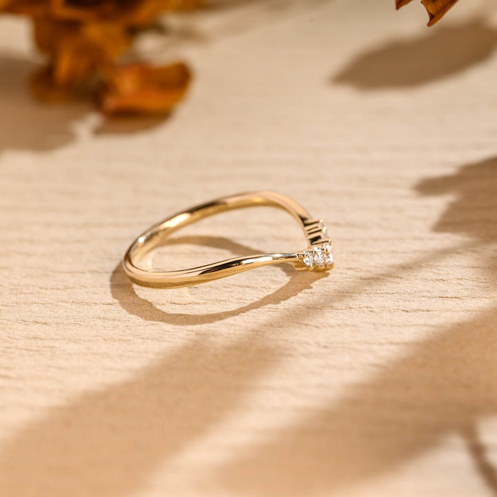 Ethically sourced round diamond eternity band