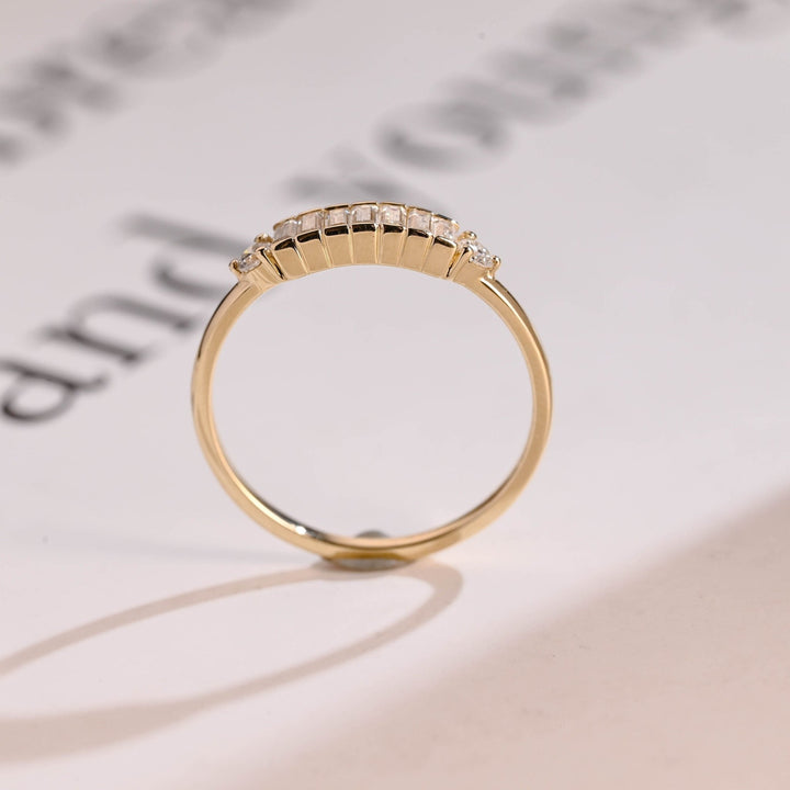 Sustainable baguette & round diamond wedding ring