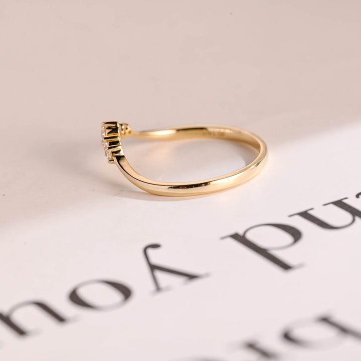 Ethically sourced round diamond eternity band