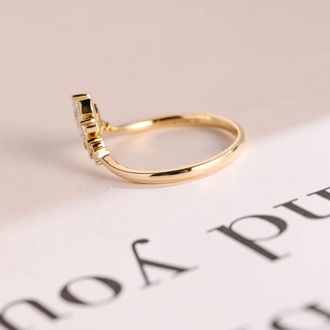 Marquise & Round diamond wedding band in white gold