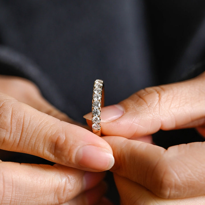 Round round diamond wedding band front view