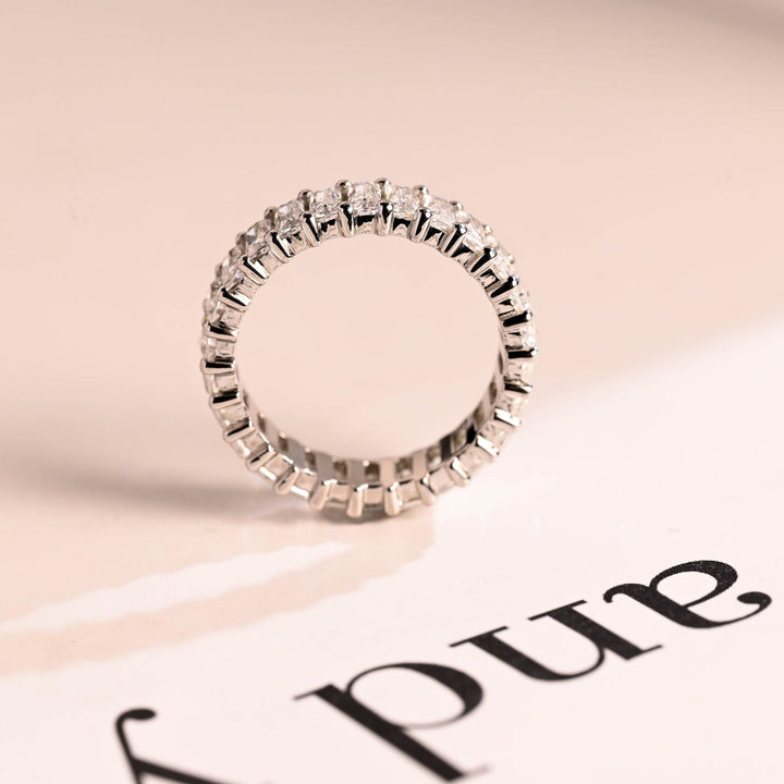 Emerald & Radiant diamond wedding band in rose gold