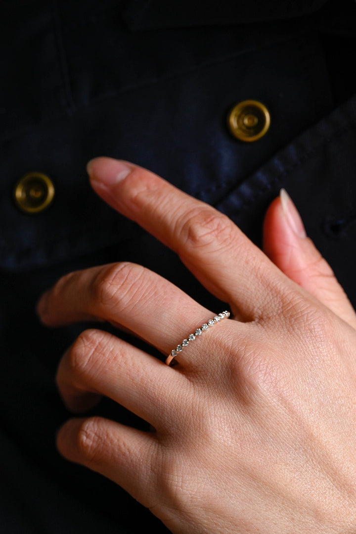Close-up of 0.25CT round lab grown diamonds
