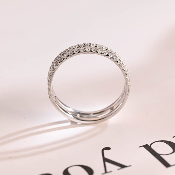 Round diamond wedding band in rose gold